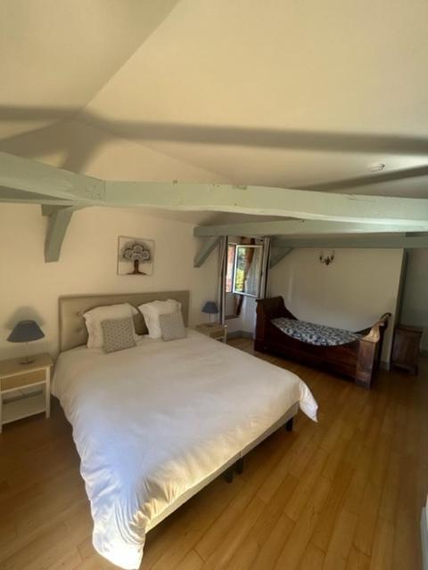 Chambres D'Hotes Maison Redon Tour-de-Faure Ngoại thất bức ảnh