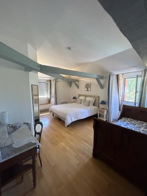 Chambres D'Hotes Maison Redon Tour-de-Faure Ngoại thất bức ảnh